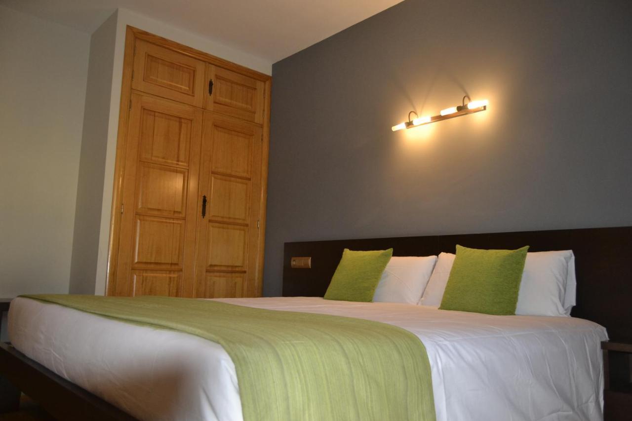 Hotel El Tratado Тордесиляс Екстериор снимка