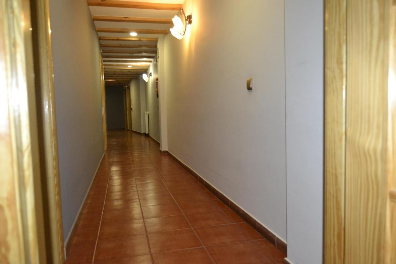 Hotel El Tratado Тордесиляс Екстериор снимка